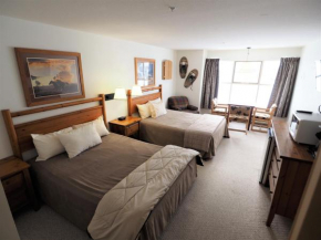 Apex Mountain Inn Standard Room 223 Condo, Keremeos
